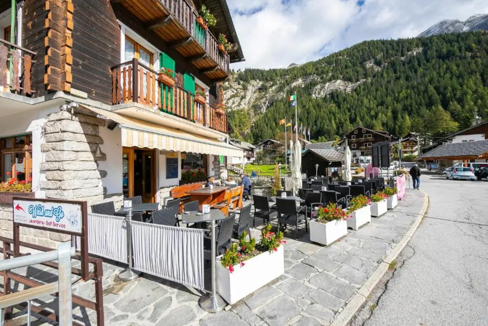 Monterosa Cozy Apartment 200m From Ski