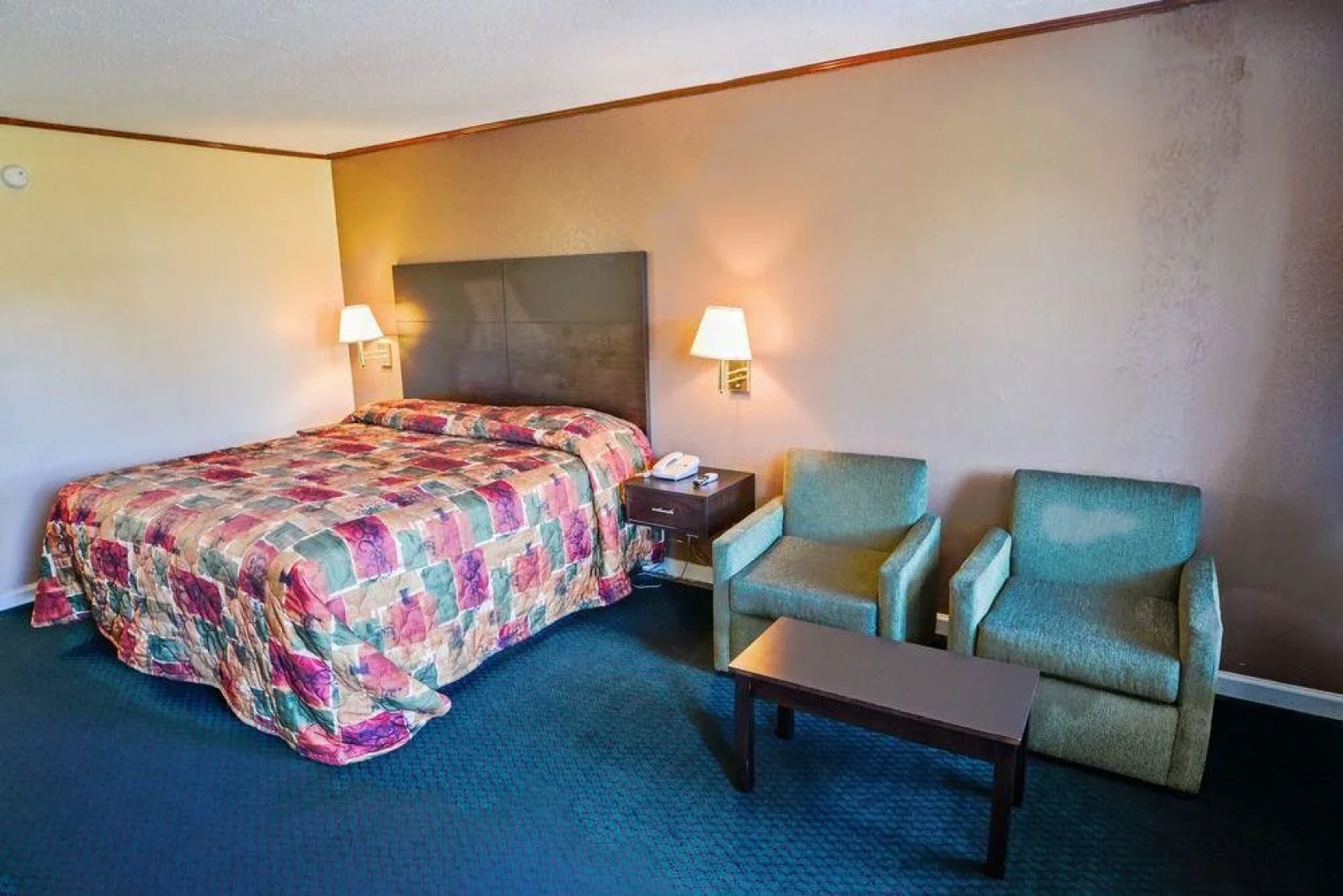 Southern Inn & Suites