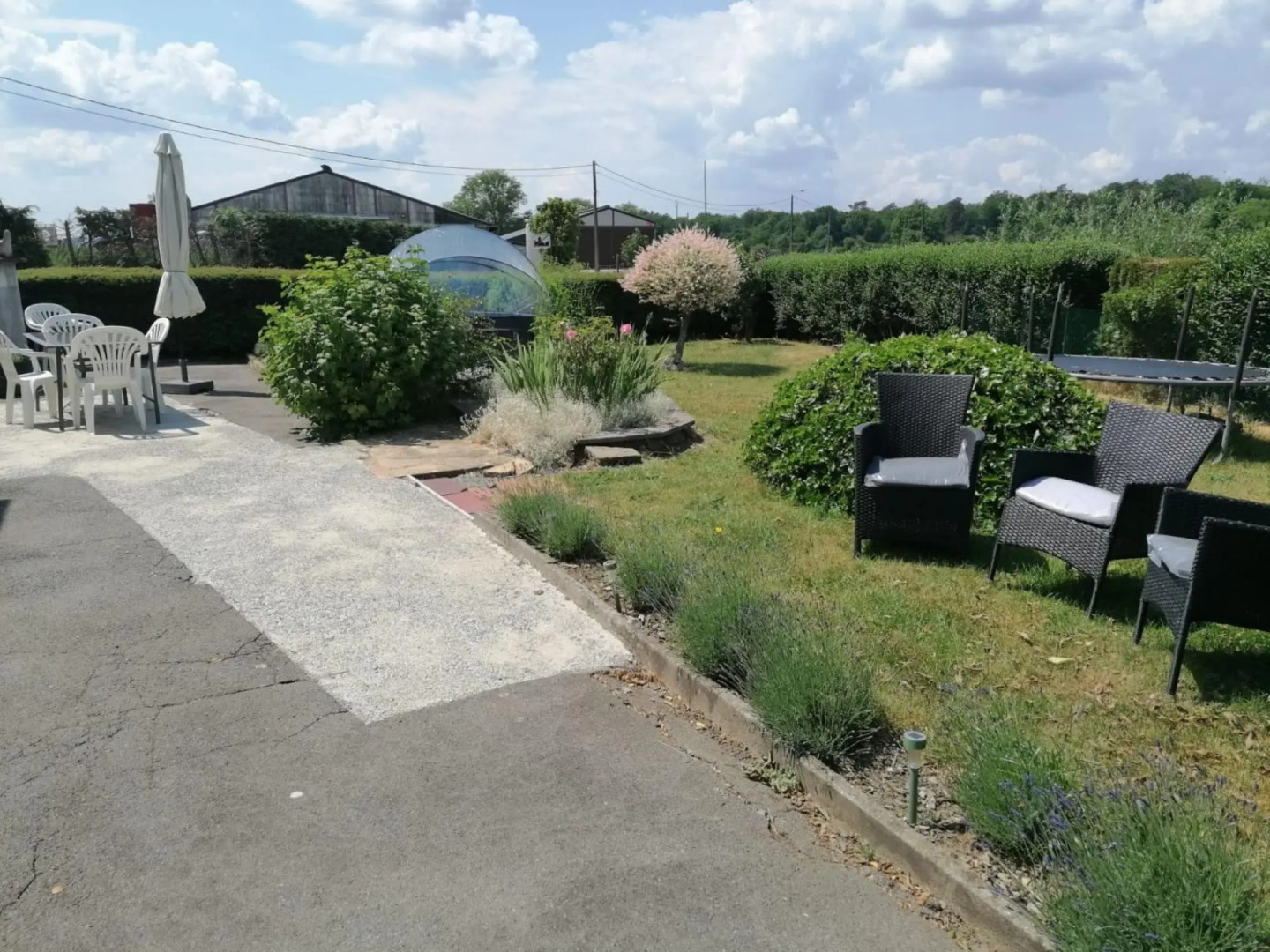 Sweet Home in Chiny With Garden