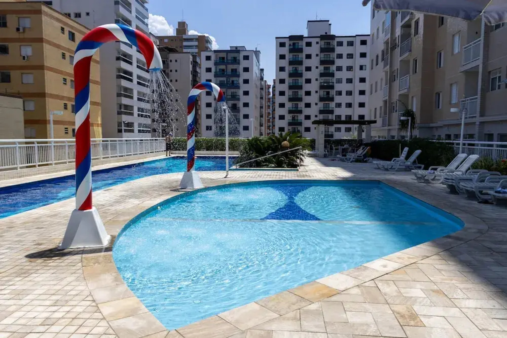 Apto Confort vel a 150m do mar Completo com Lazer