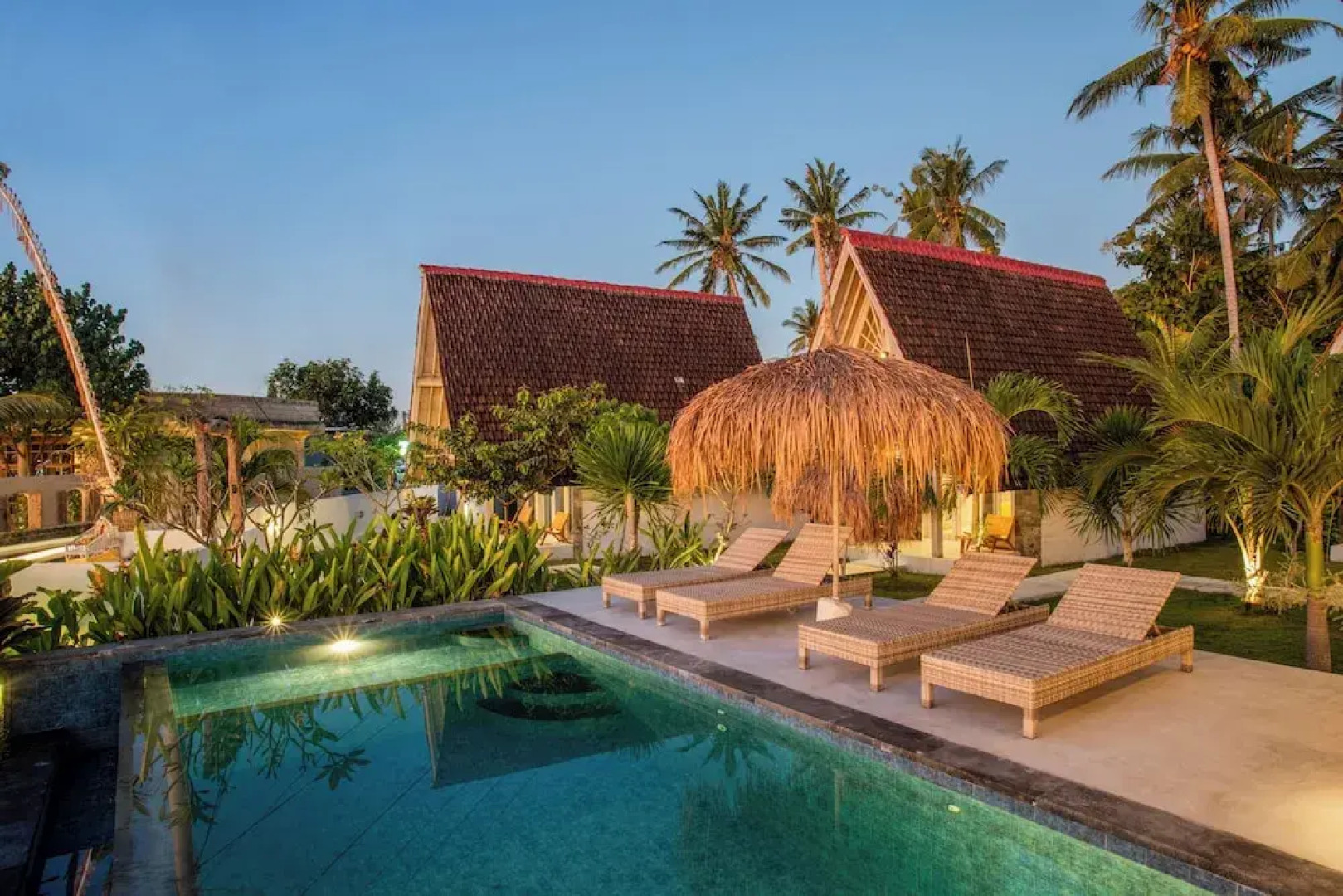 Sunset House Ceningan