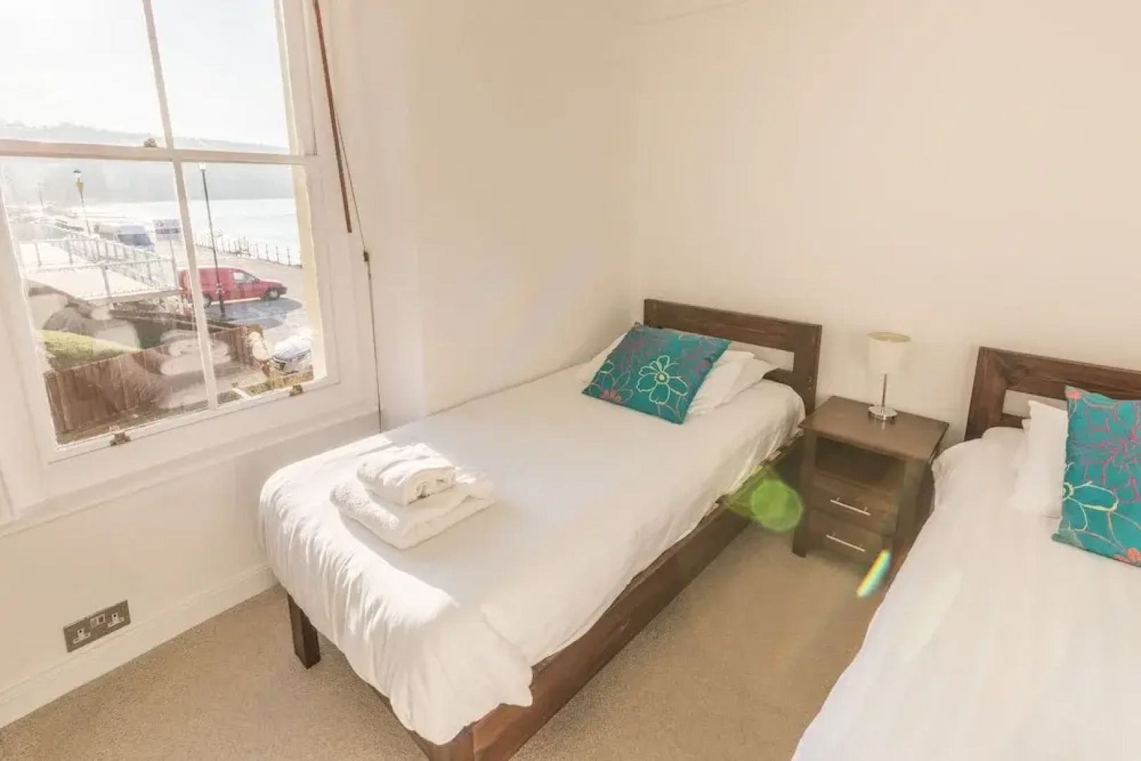 Waters Edge Apartment at Beach House