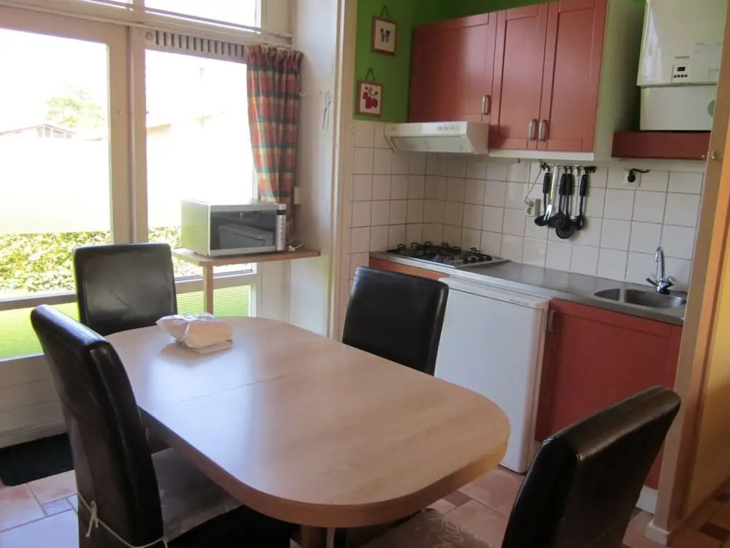 Neat Bungalow With Garden and Terrace, Near Hoorn