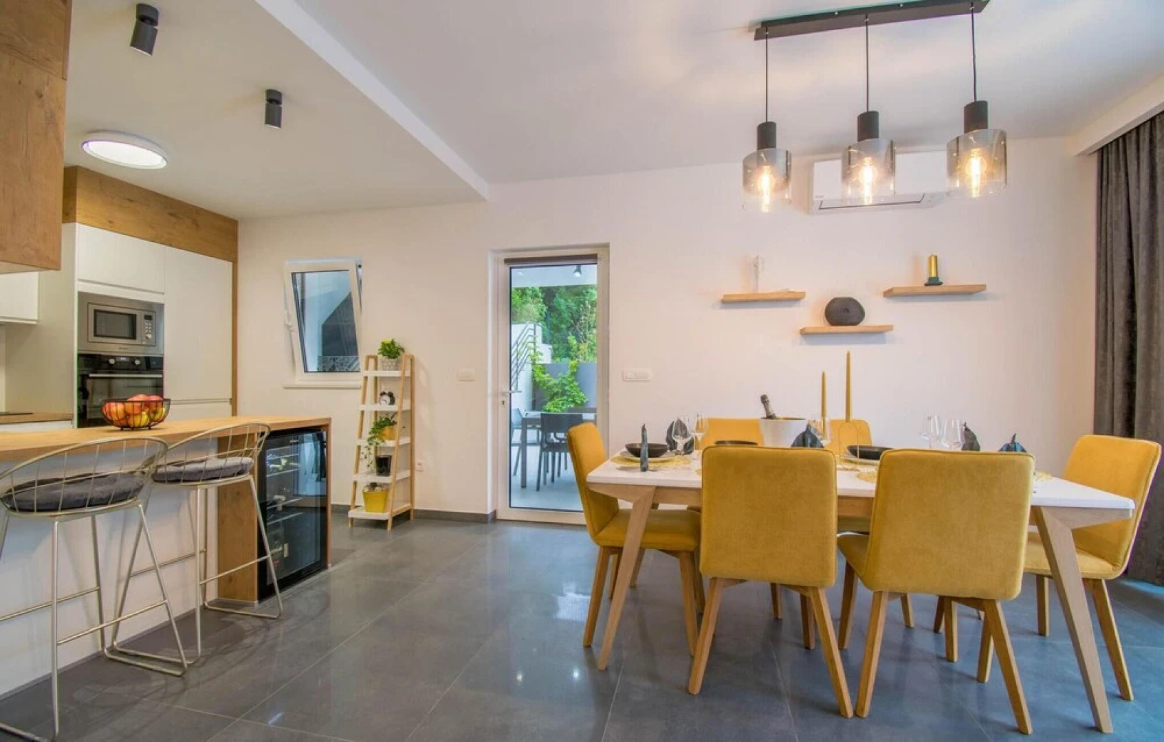 Beautiful Home in Bast With Outdoor Swimming Pool, Wifi and 3 Bedrooms