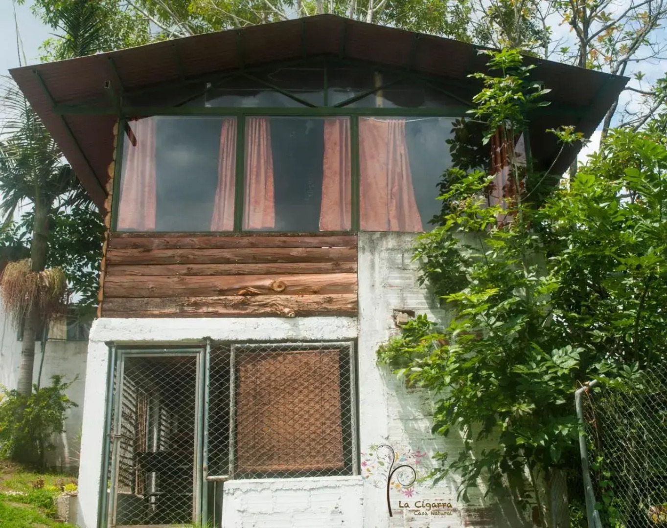 La Cigarra Cine y Cafe