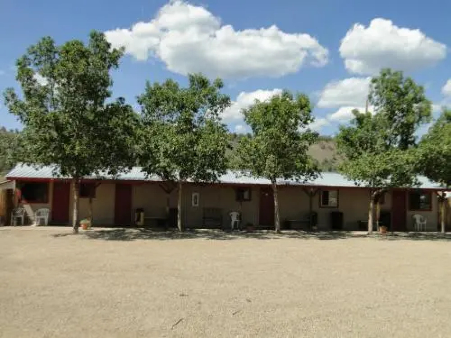 Ms. Kitty's Country Inn