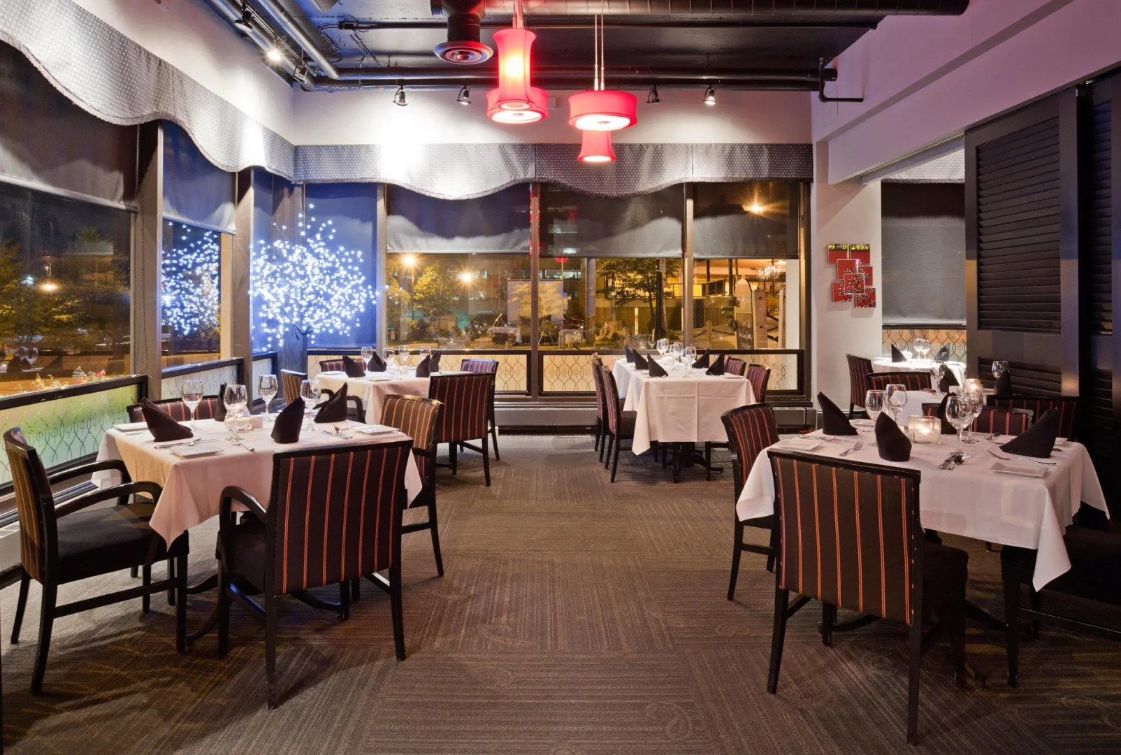 The Hollis Halifax a DoubleTree Suites by Hilton Hotel