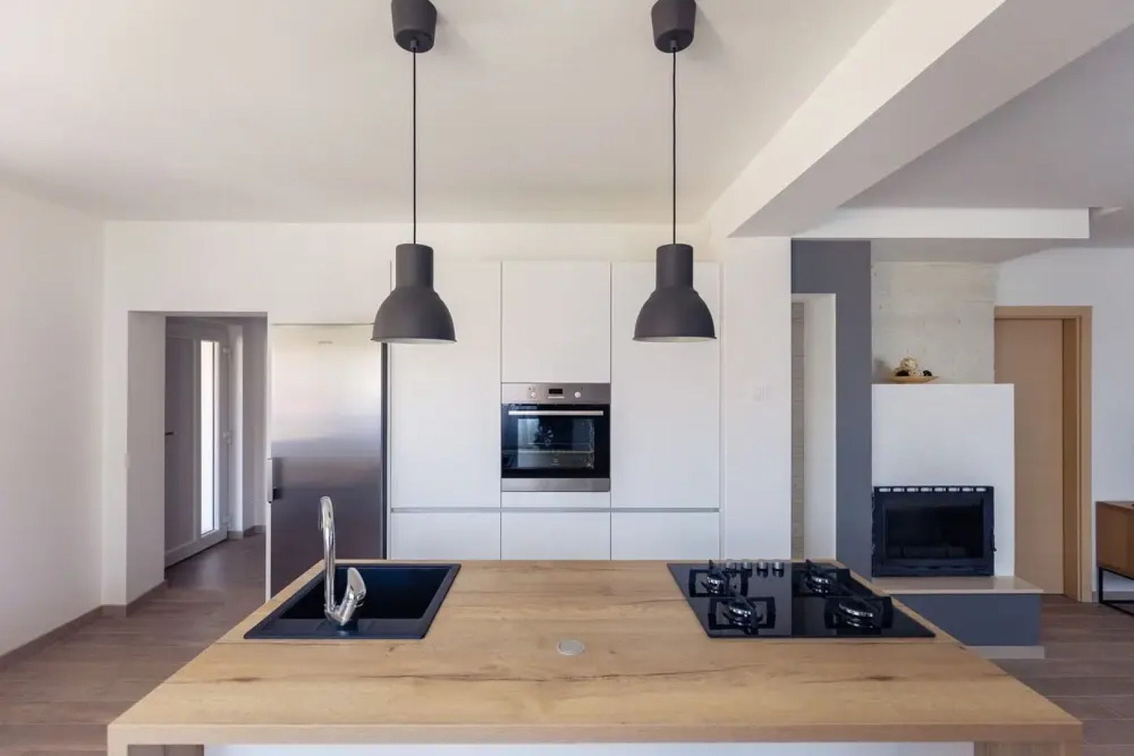 Rooms & apartments Karlo