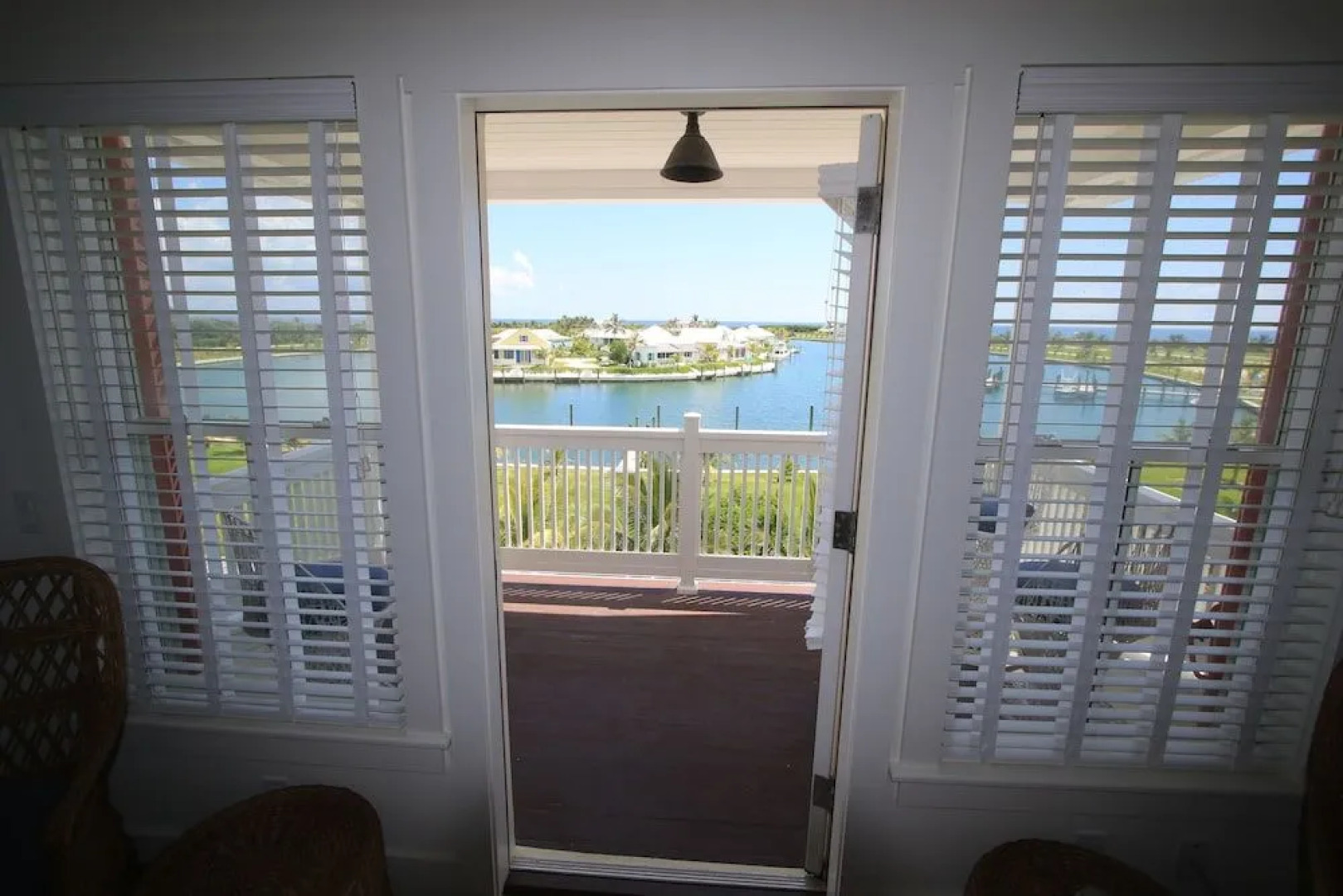 The Sandpiper Inn & Cottages