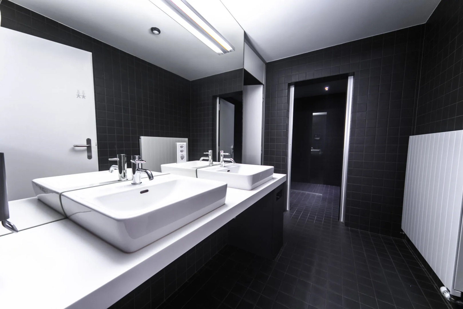 Hotel & Lounge by Hyve Basel SBB