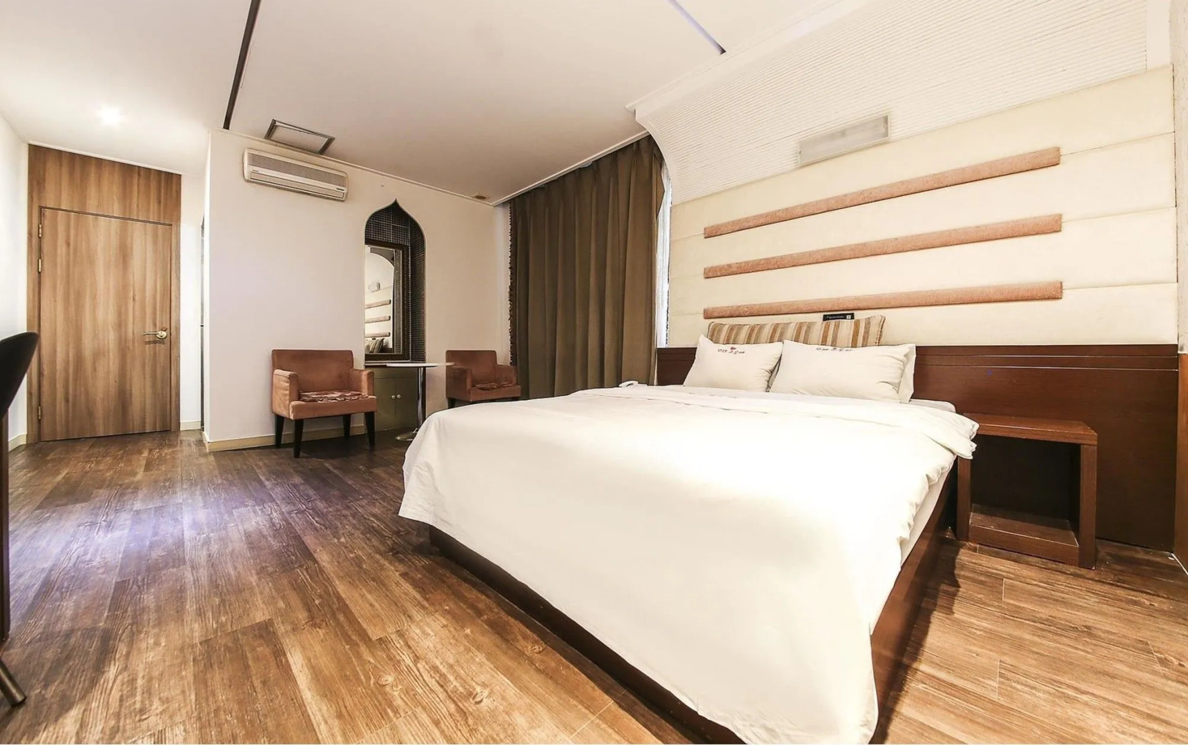 Hotel Nostalgia Paju