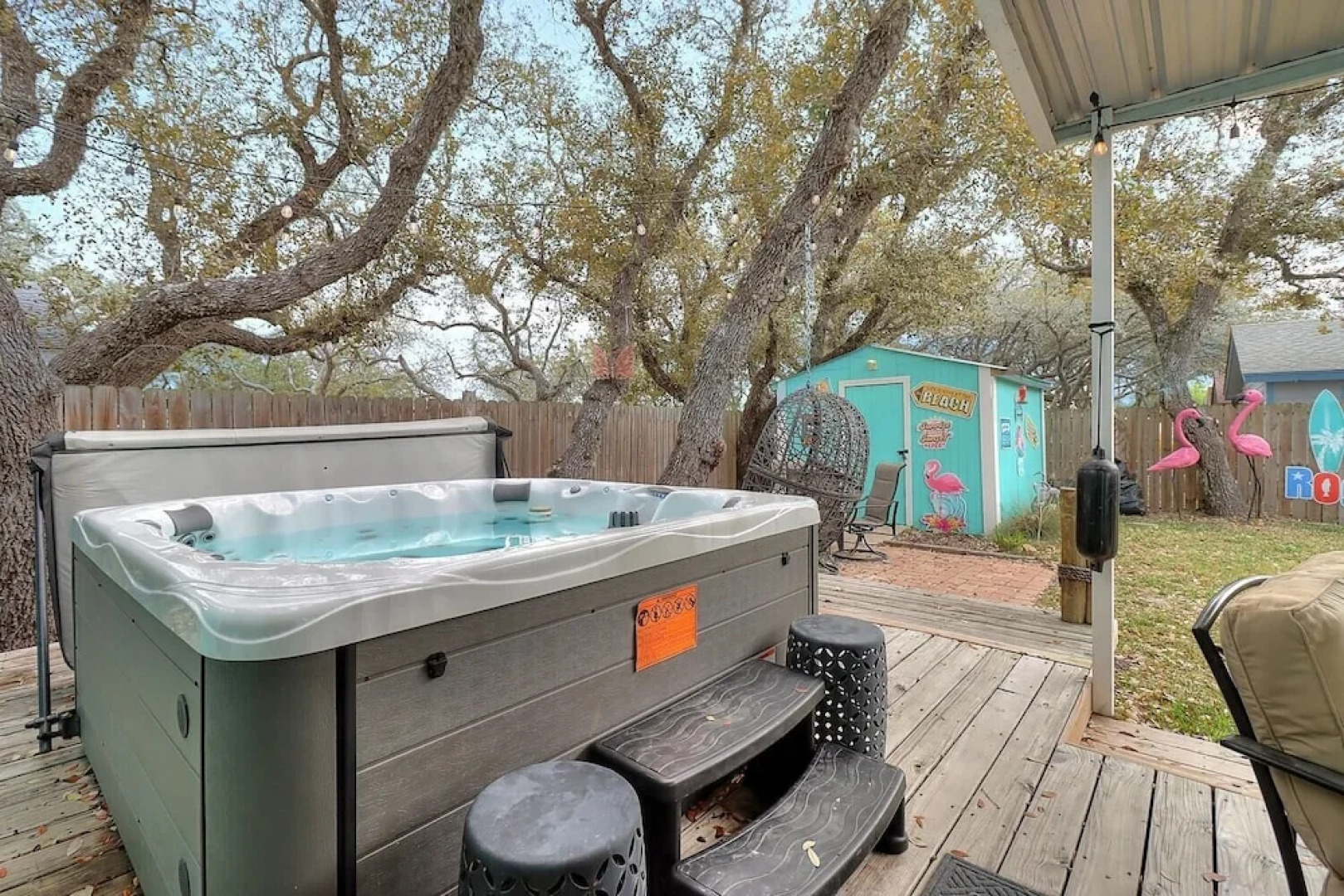 Flamingo Flats 3 Bedroom Home by RedAwning