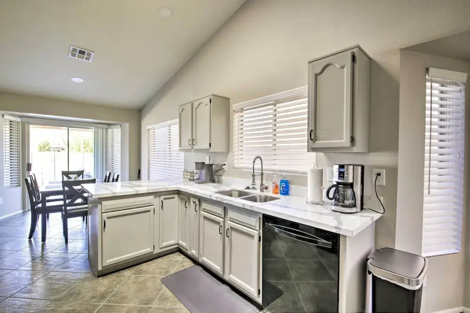 Gilbert Home w/ Private Pool & Putting Green!