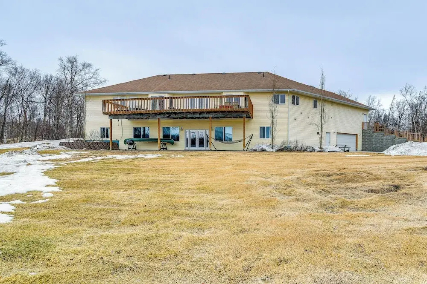 Palmer Apartment w/ Peaceful Pond & Kayaks!