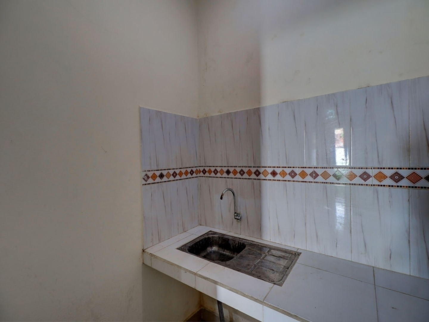 OYO Life 92838 Kost Ibu Surya