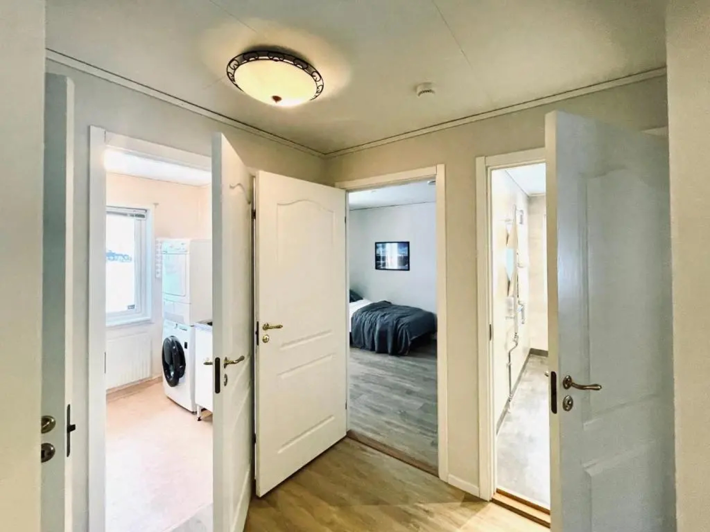Just 5 minutes to H2green steel site 3BR apartment w/6 beds