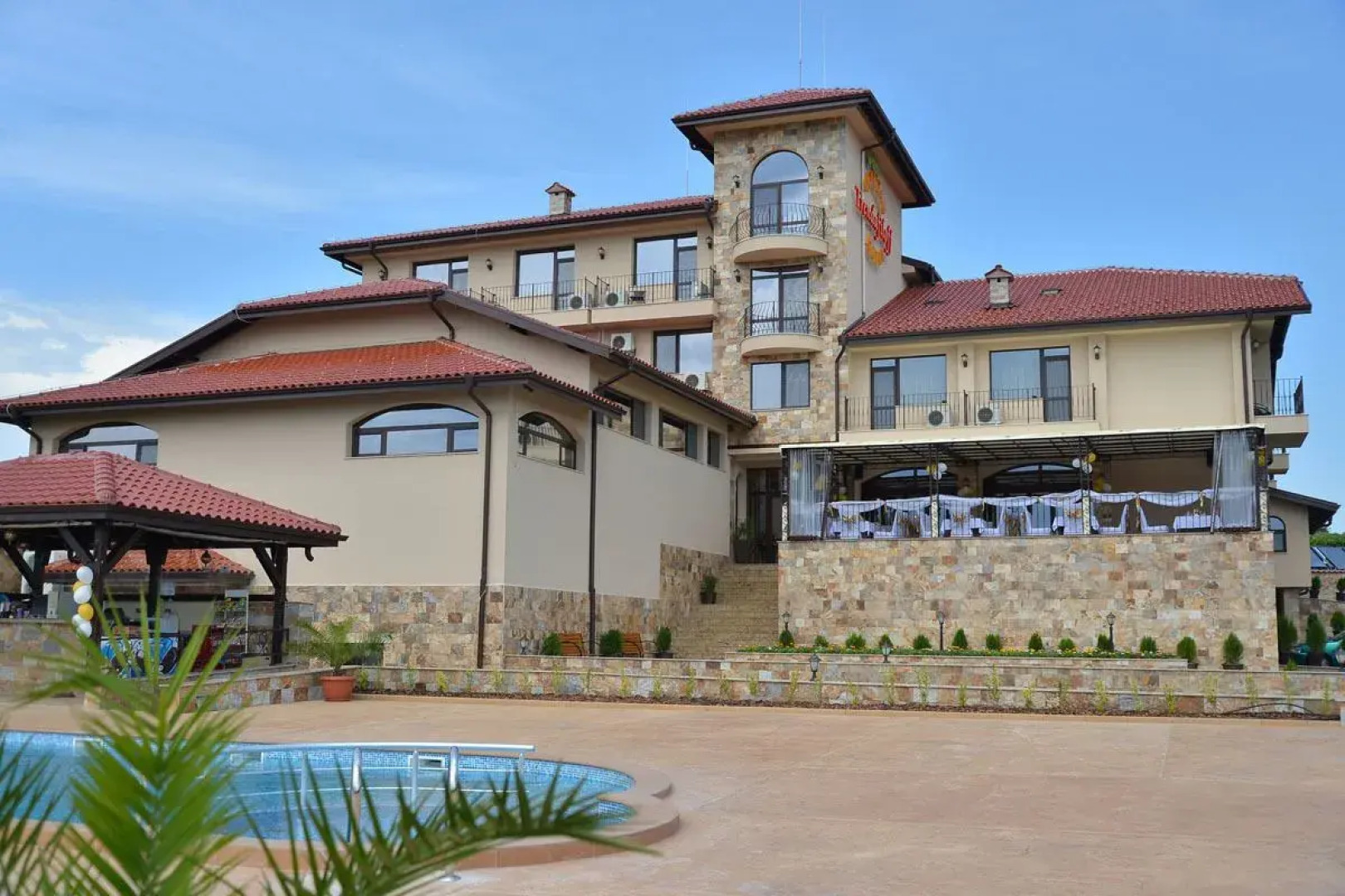 Shato hotel Trendafiloff