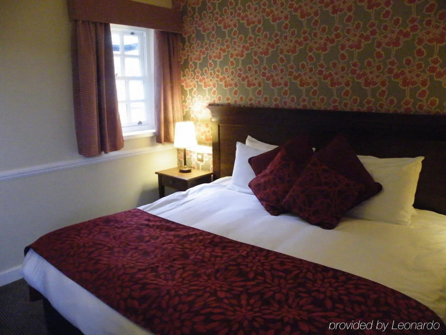 Saracens Head Towcester by Greene King Inns