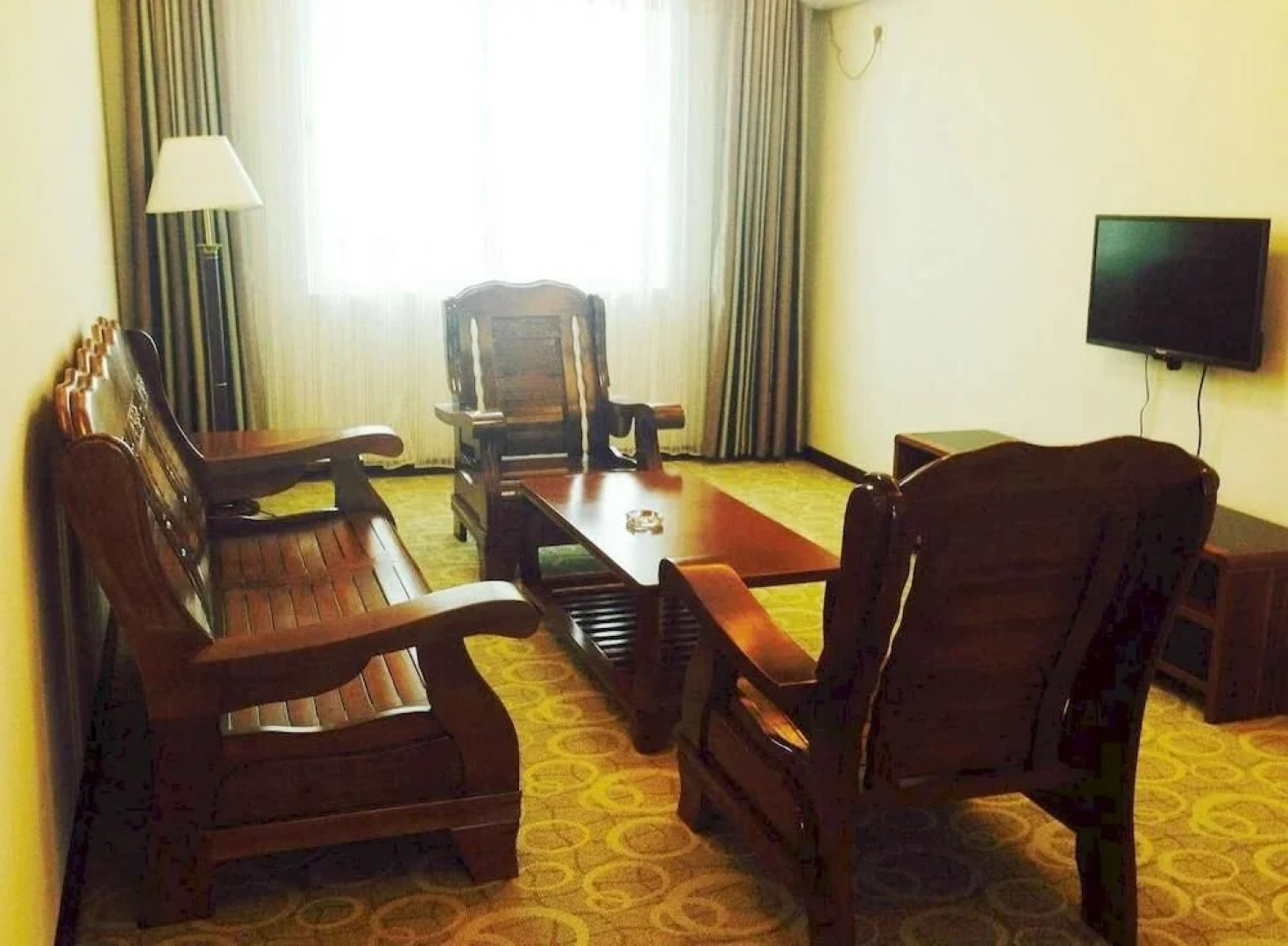 Beihai Jinhai Traders Hotel