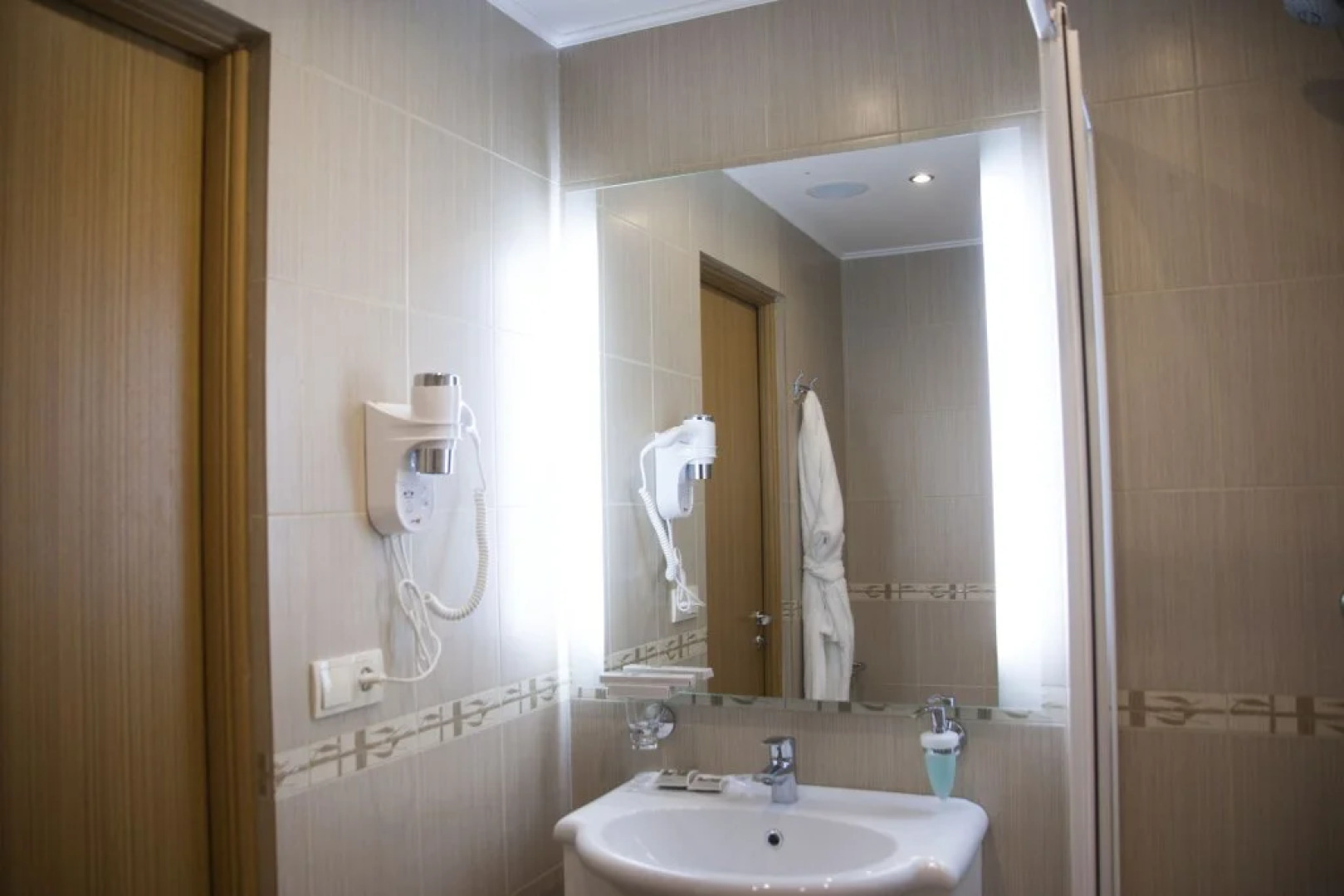 Отель Астери