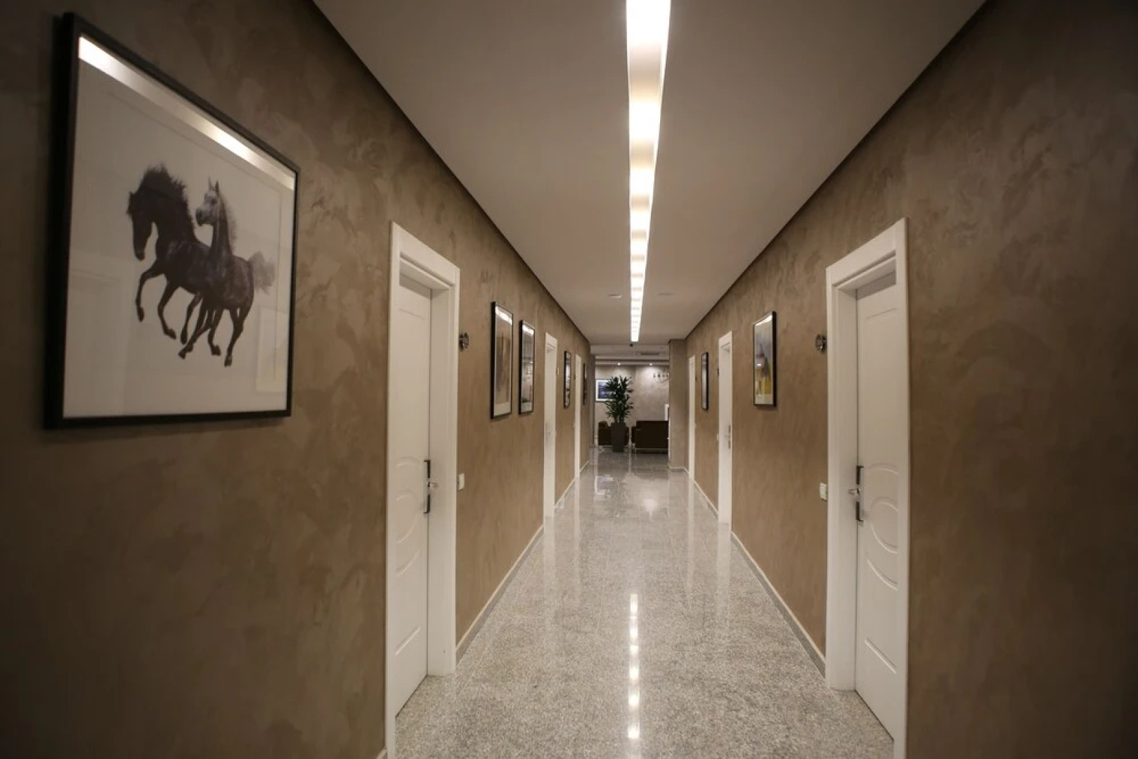 Twin Towers Hotel