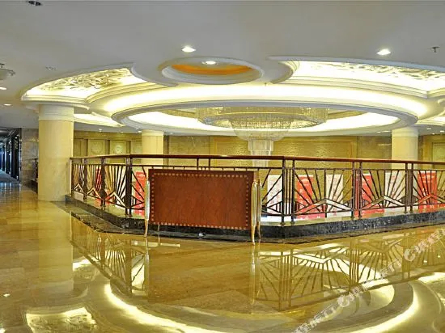 Zhisheng Hot Spring Hotel (Yi'nan Zhisheng Hot Spring Building 3)