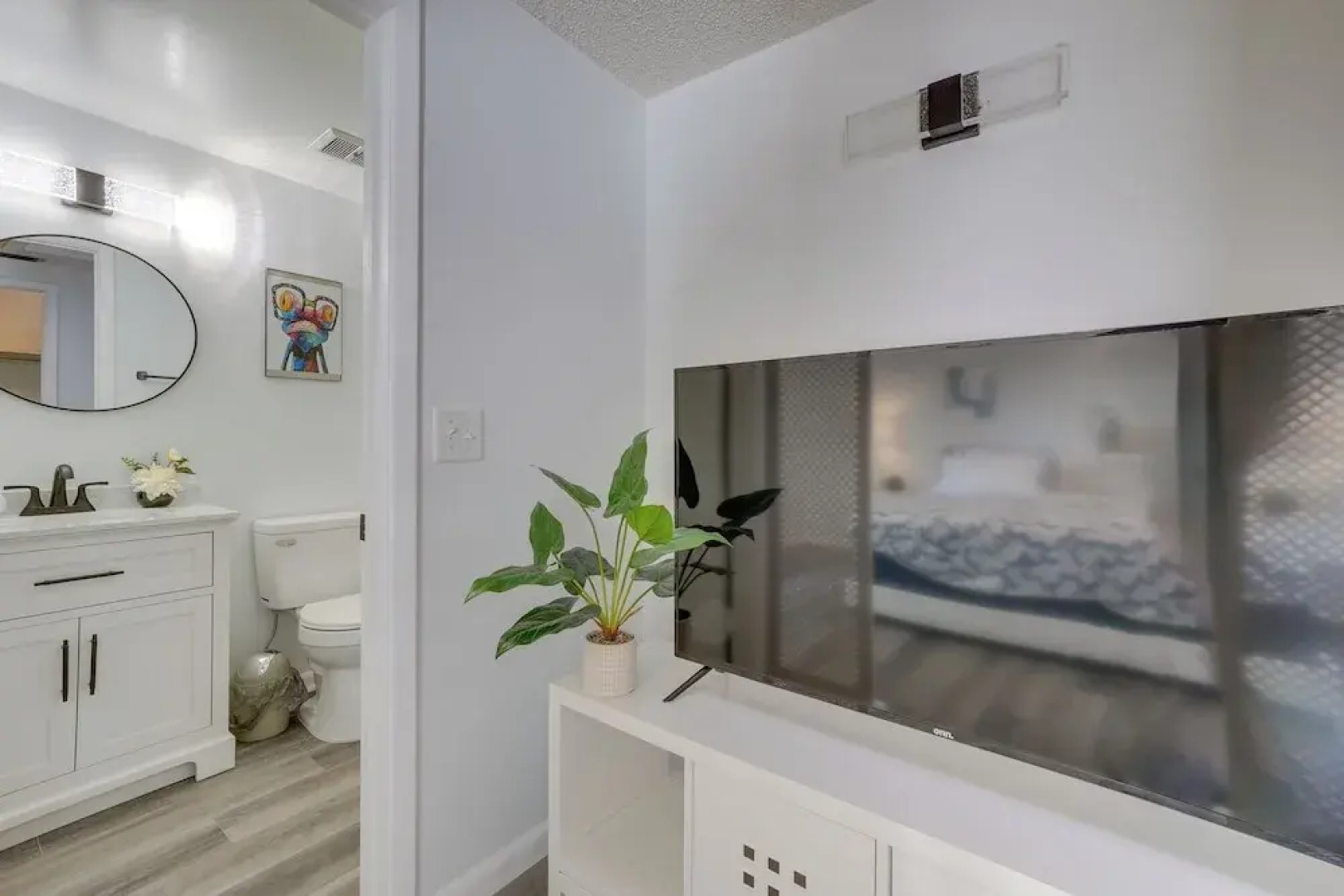 Spacious Tampa Vacation Rental ~ 7 Mi to Beach!