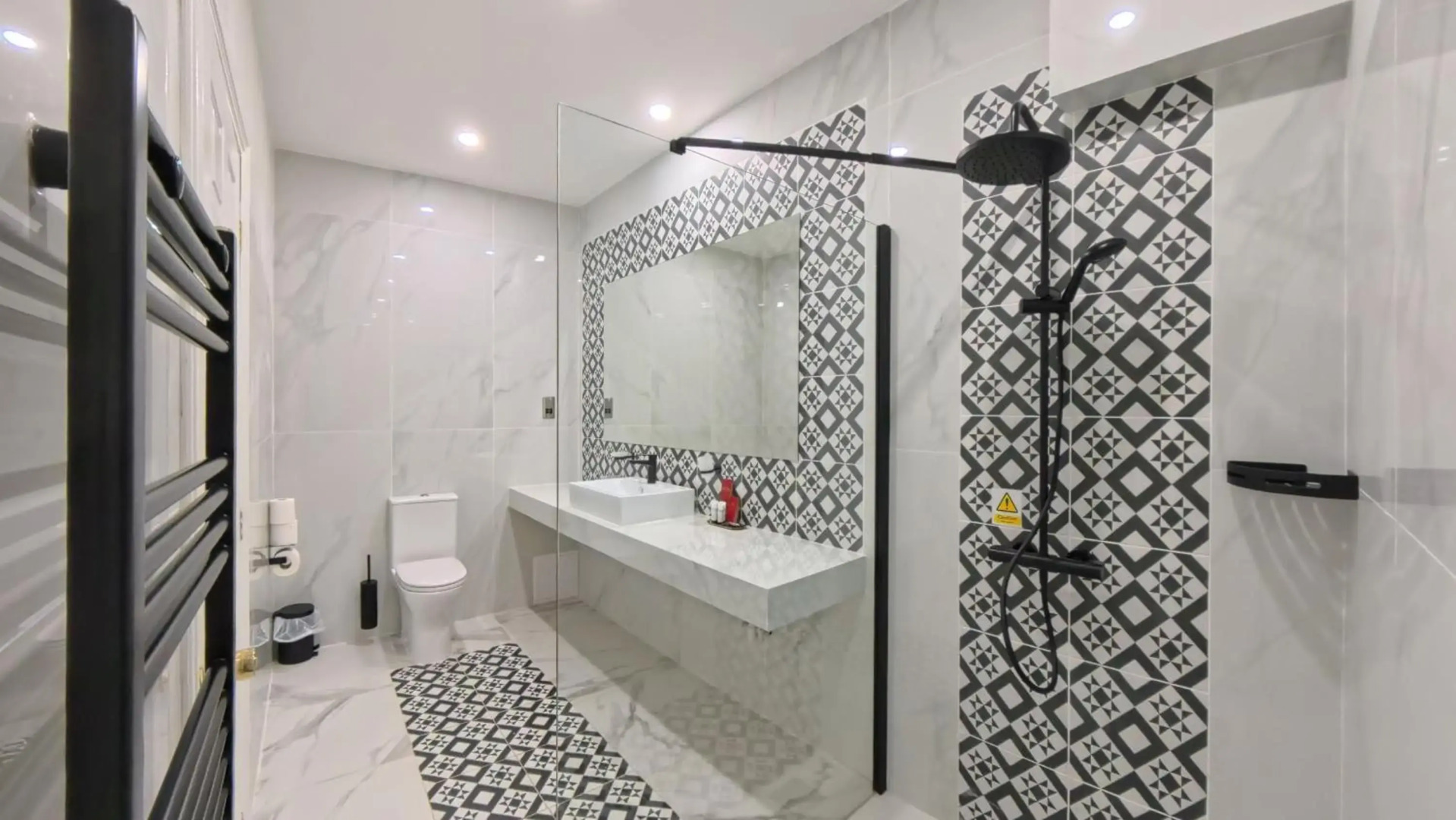 Muthu Fort William Hotel