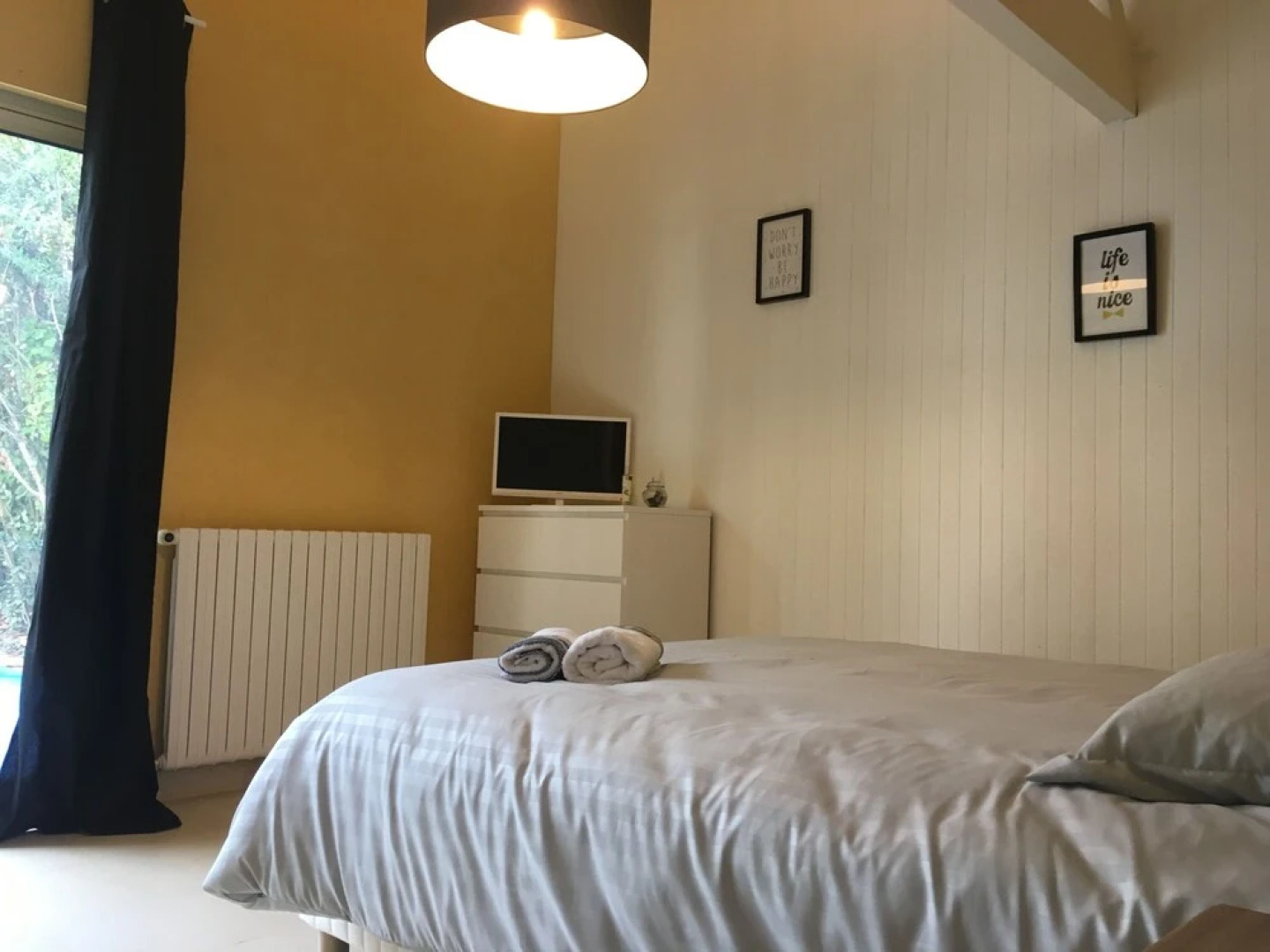 Chambres dHotes Des Tours A La Rochelle