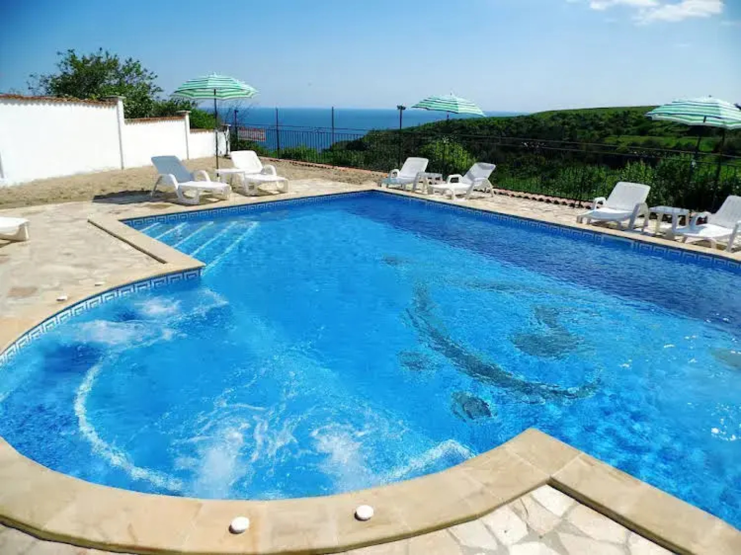 Villa "Topola"