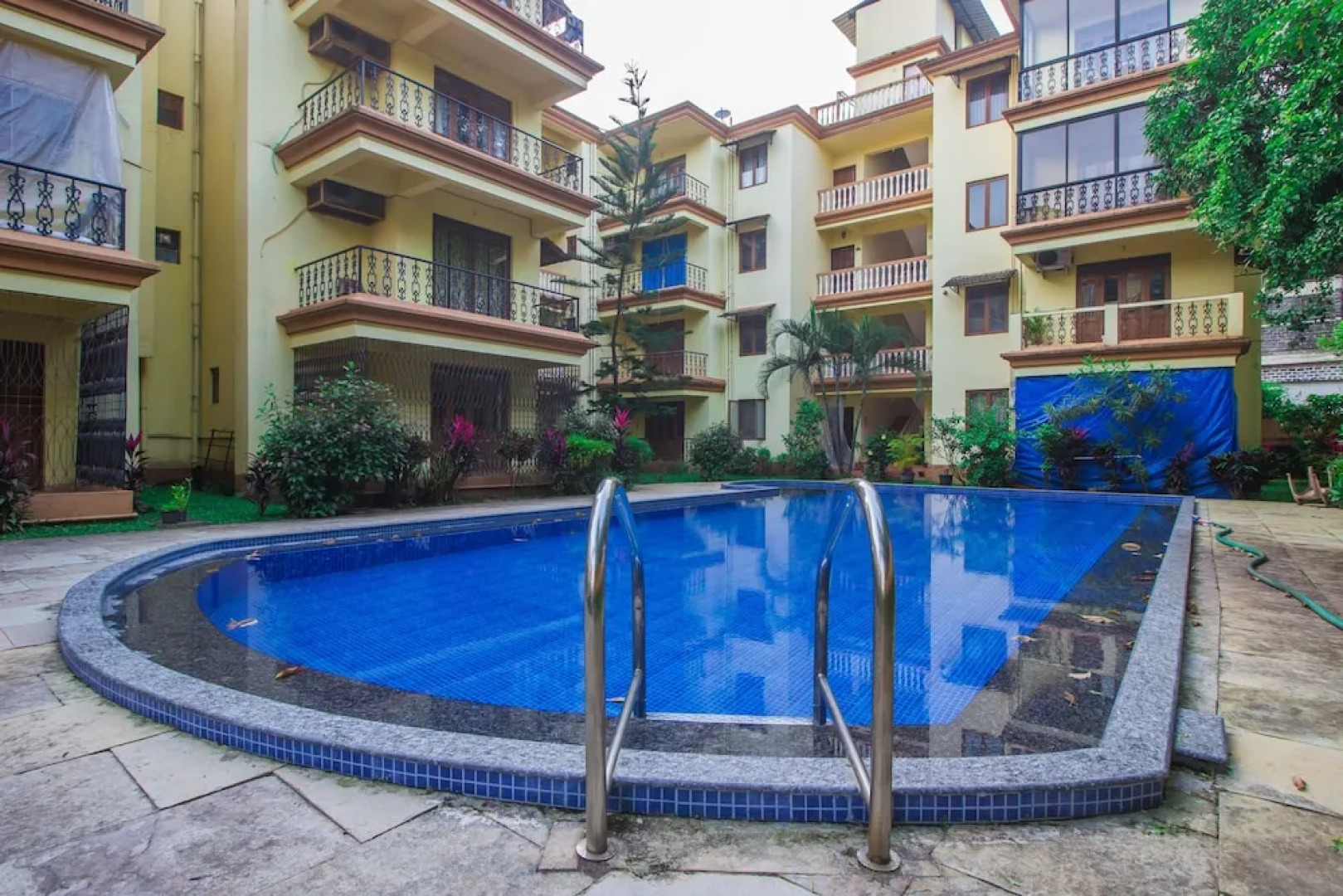 Oyo 18705 Home Elegant 2 Bhk Parra