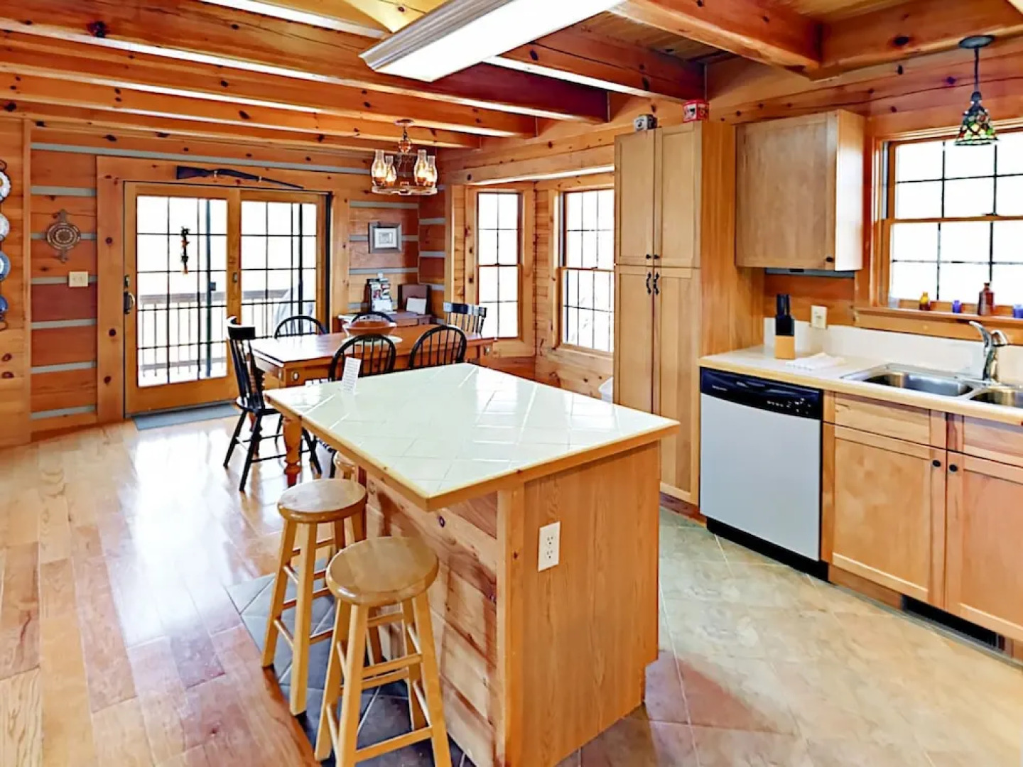 137 Panhandle Rd Cabin 3 Bedrooms 3 Bathrooms Cabin