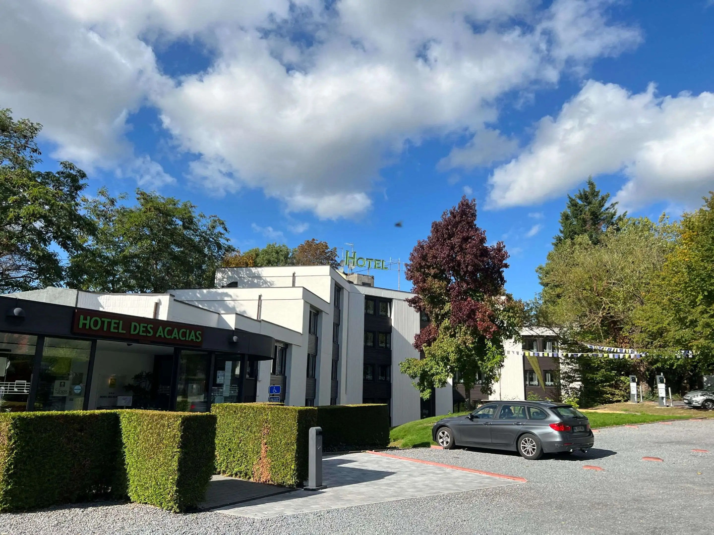 Logis Hotel Restaurant des Acacias Lille Tourcoing