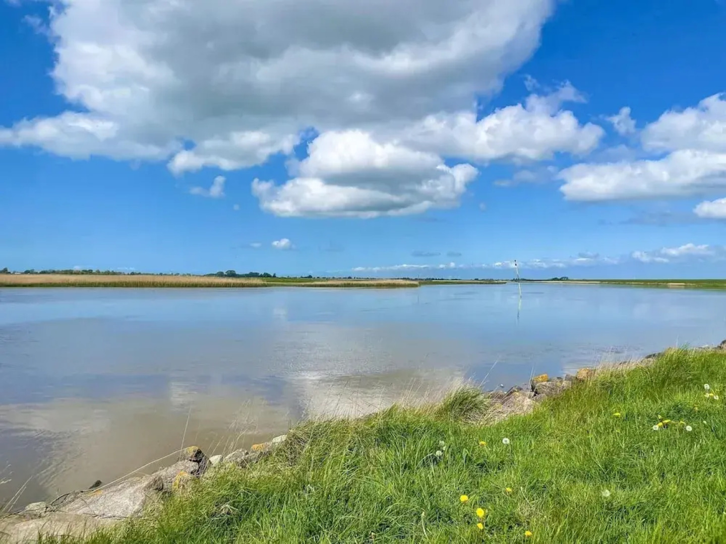 Charmantes Reetdachhaus in Lehe