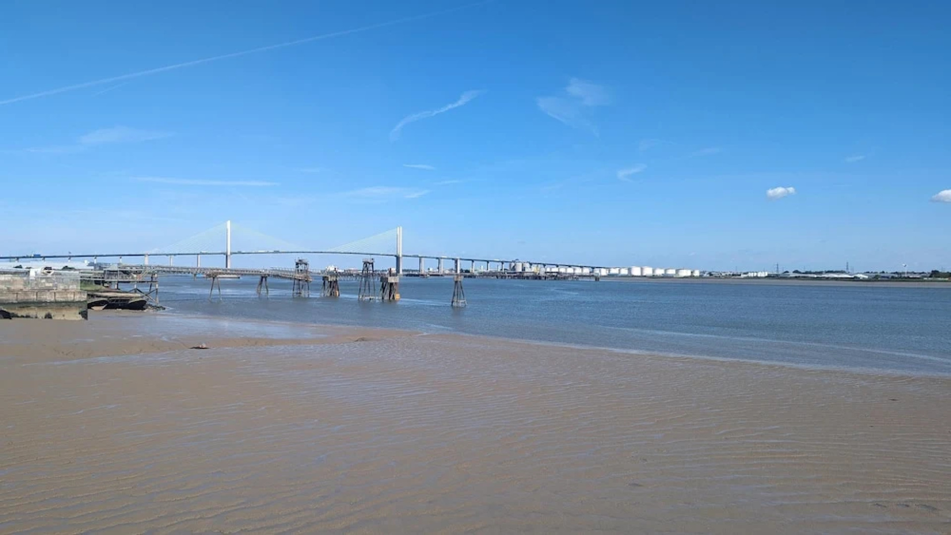 Greenhithe Flat-kent- 20 Mins to London-petsok