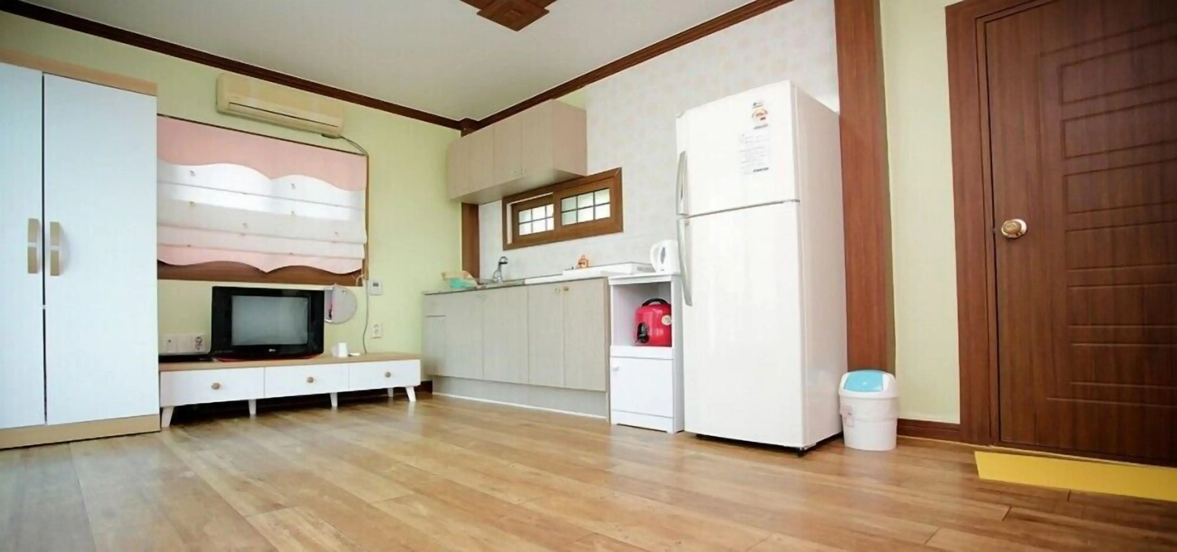 Bandi Hwangto Pension