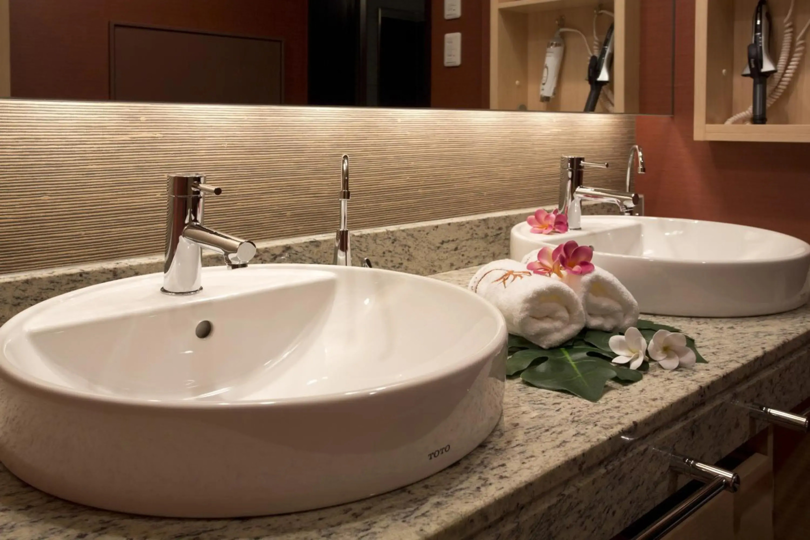 Hotel and Spa Lotus Modern – Adults Only