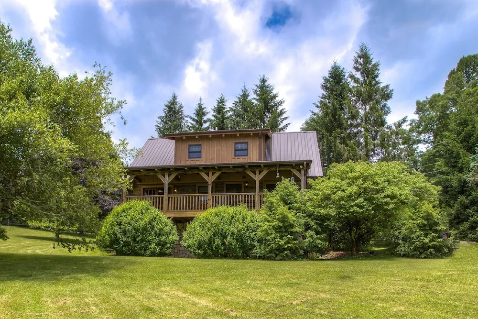 Grandma's Mountain Cabin 3 Bedrooms 2 Bathrooms Cabin