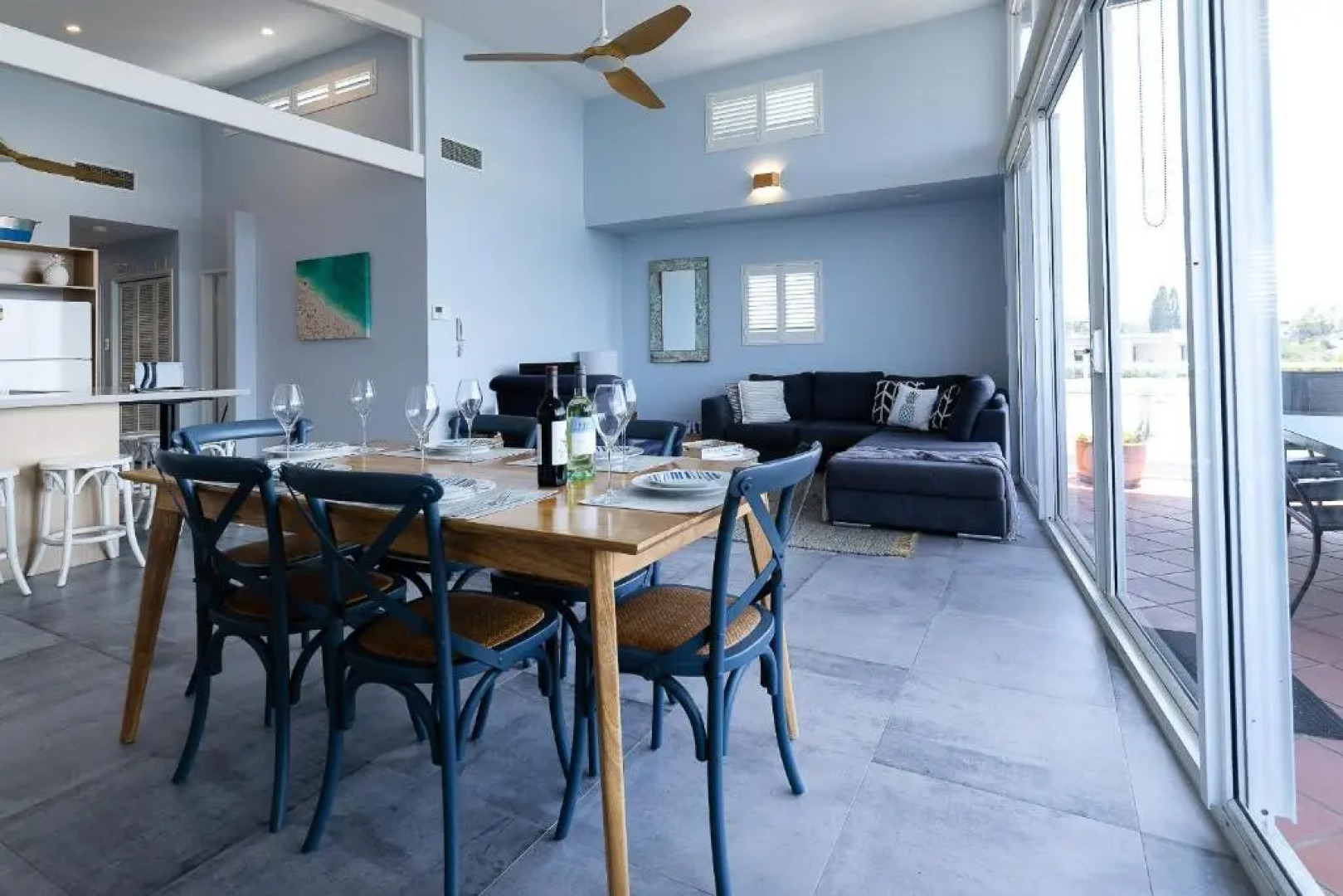 Aqua Promenade Beachfront Apartments