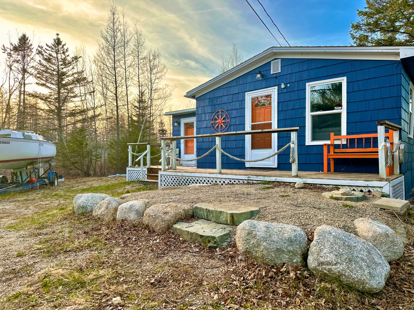 Peaceful Lily Pad Cottage in Hubbards