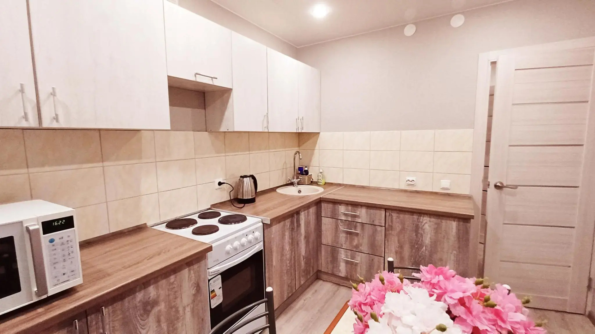 Апартаменты на улице Лётчика Каберова 1А