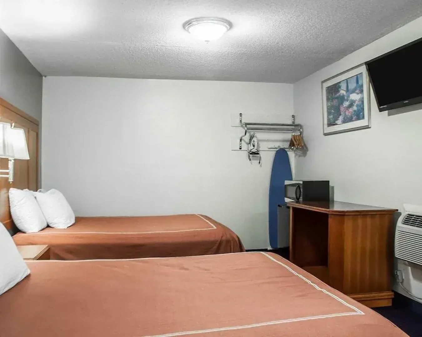 Rodeway Inn & Suites Niagara Falls