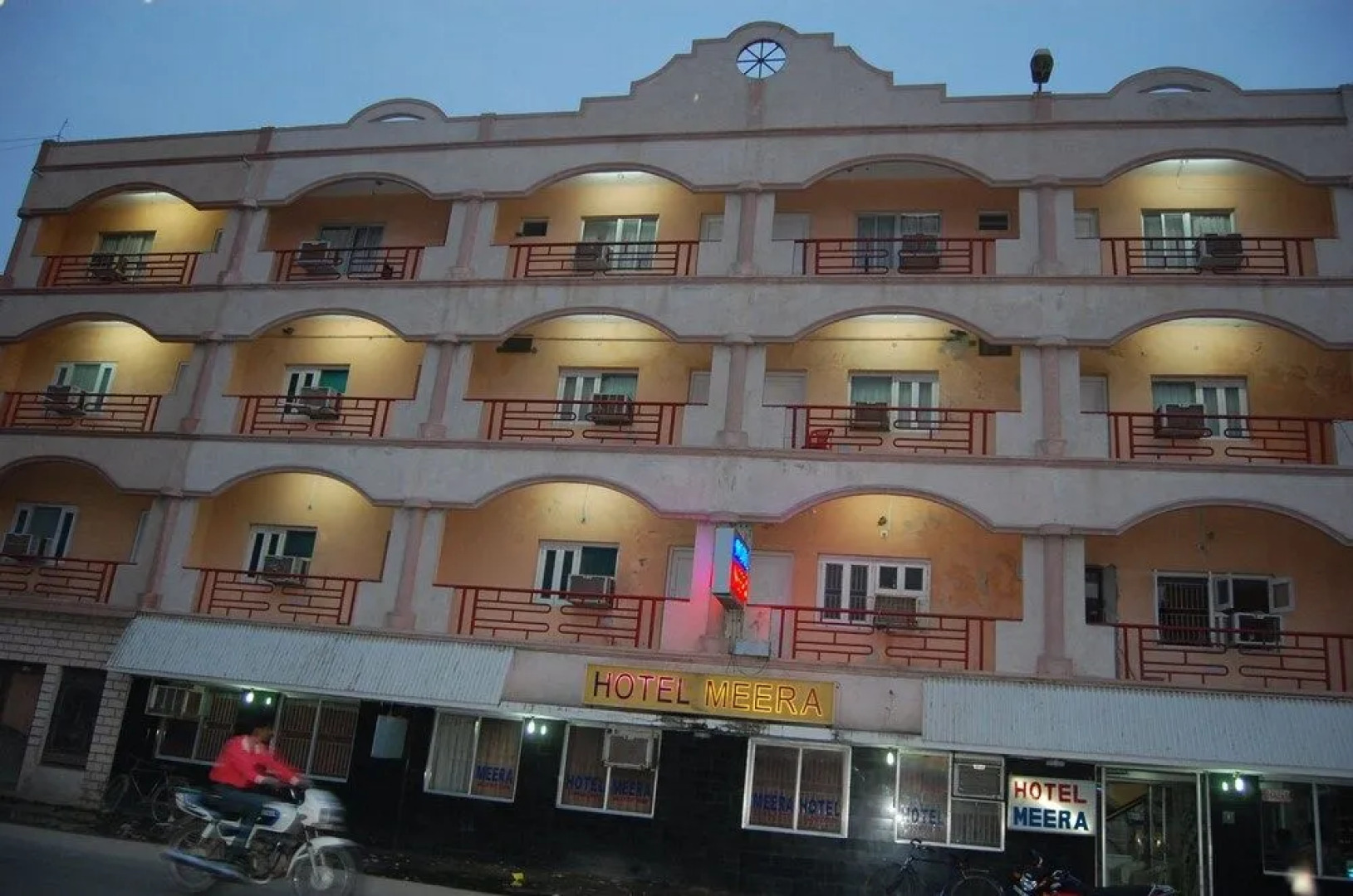 Hotel Meera