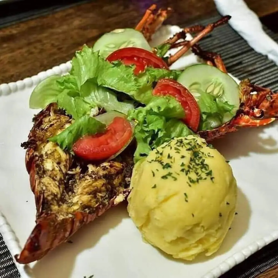 Arms Of Charms Guesthouse