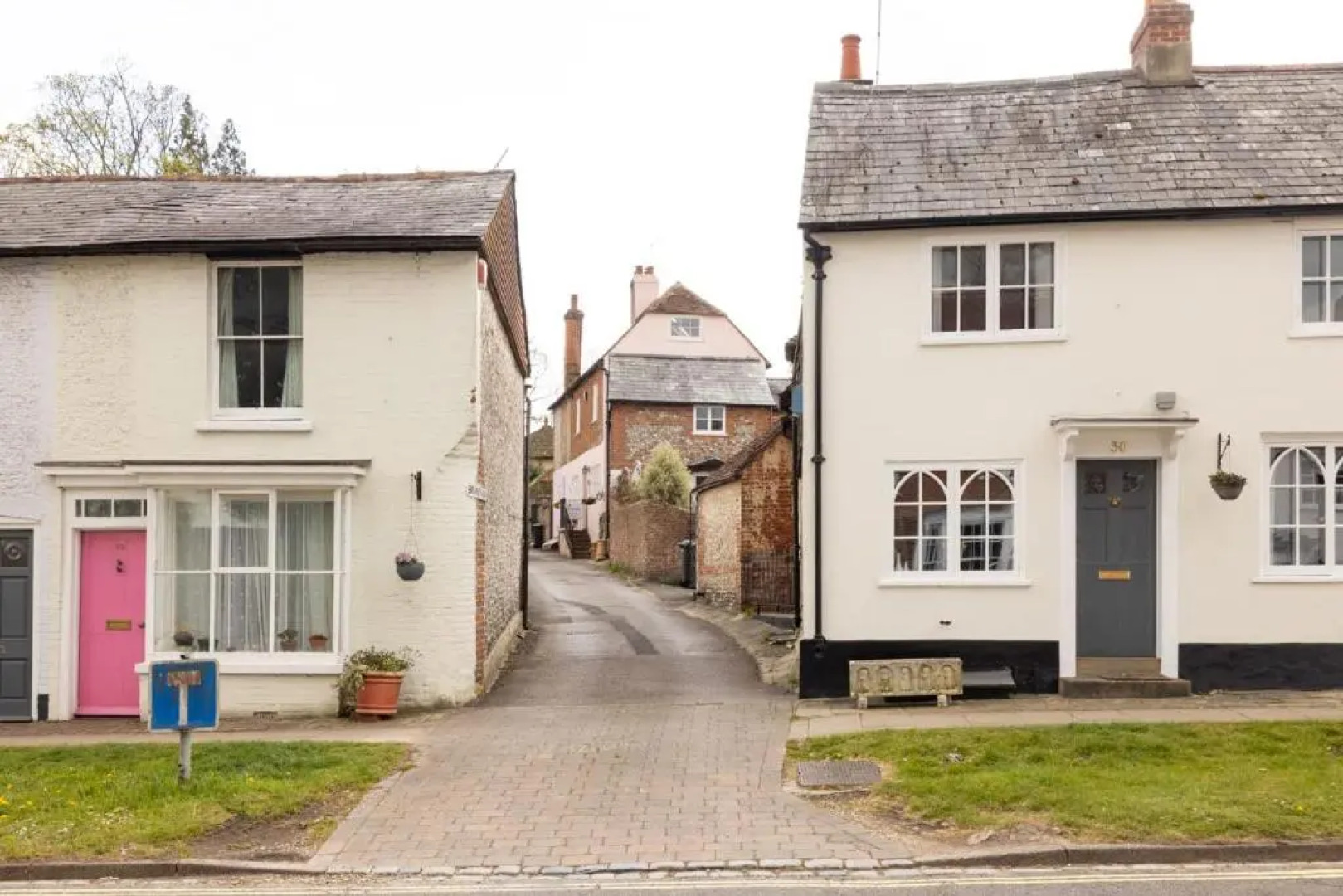 The Lavender Folly - Cosy Accommodation Alresford