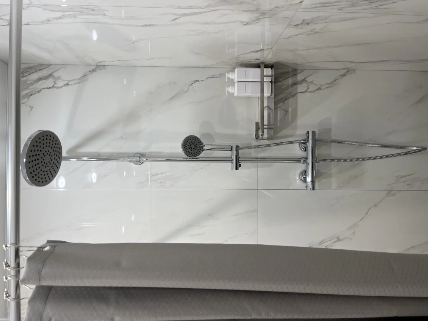 STATUS (Статус) на улице Степана Повха