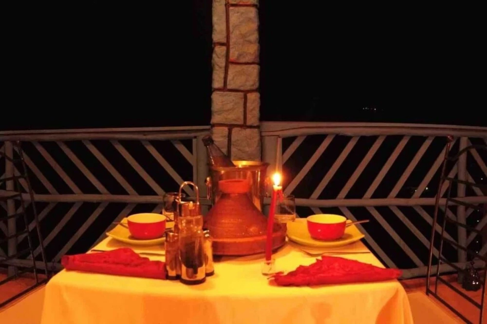 Unique 9 Bedroom House in National Park