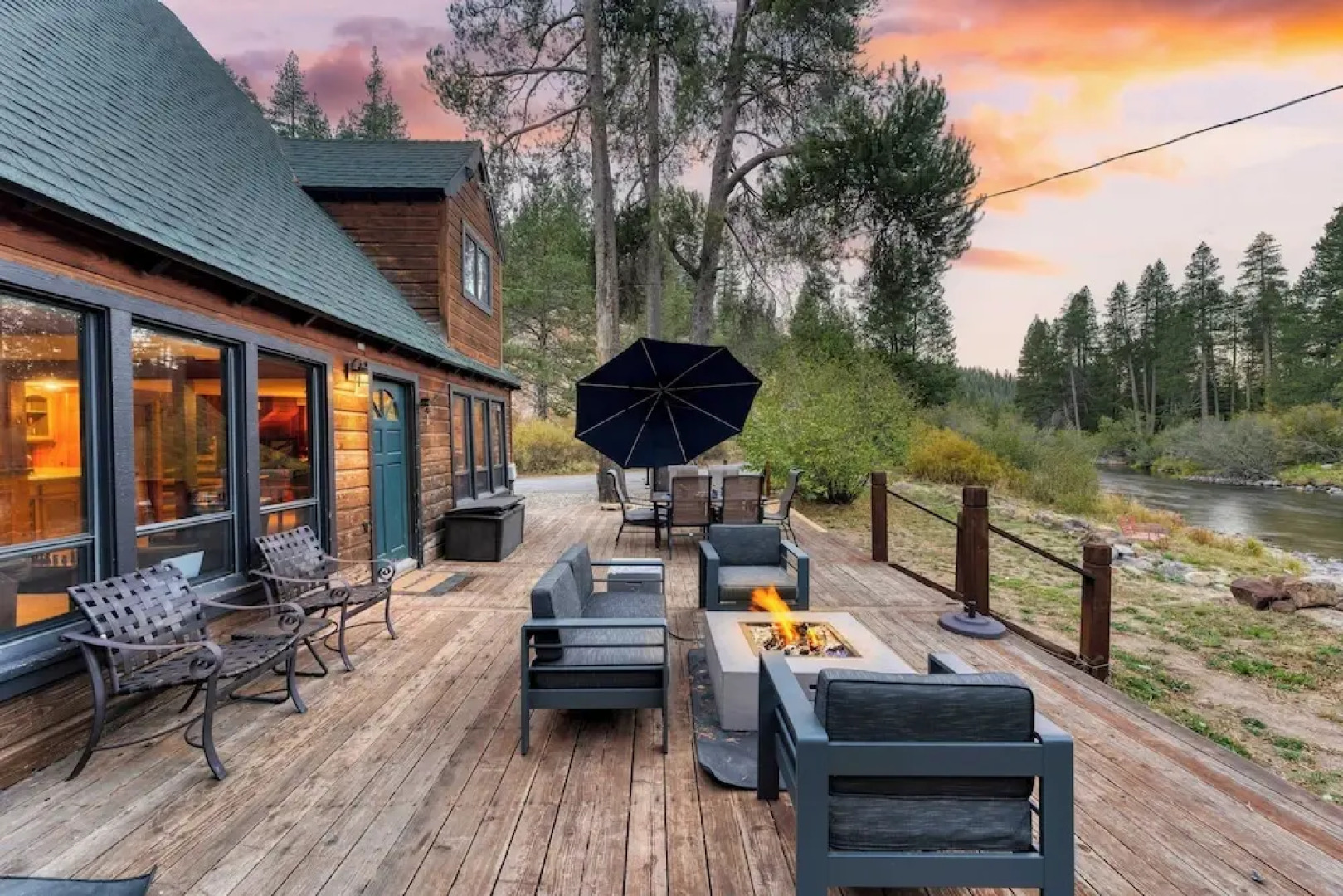 Riversong Lodge by Avantstay Sauna + Hot Tub On The Truckee River