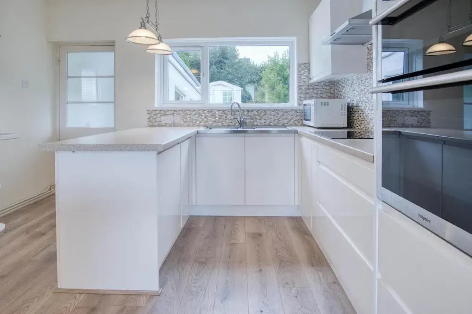 Longview - 4 Bedroom Holiday Home - Pembroke Dock