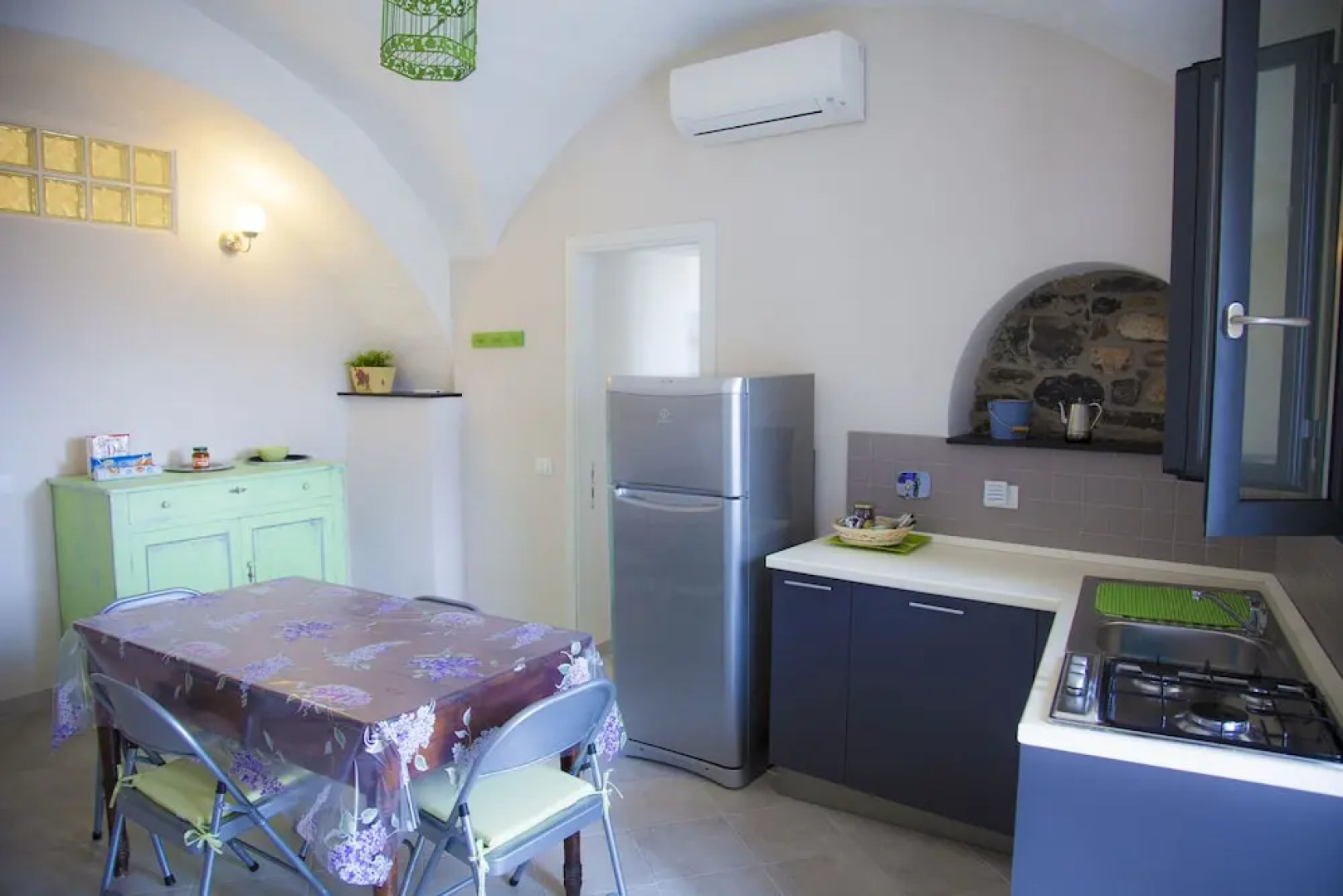 Casa Giulia Diano Castello